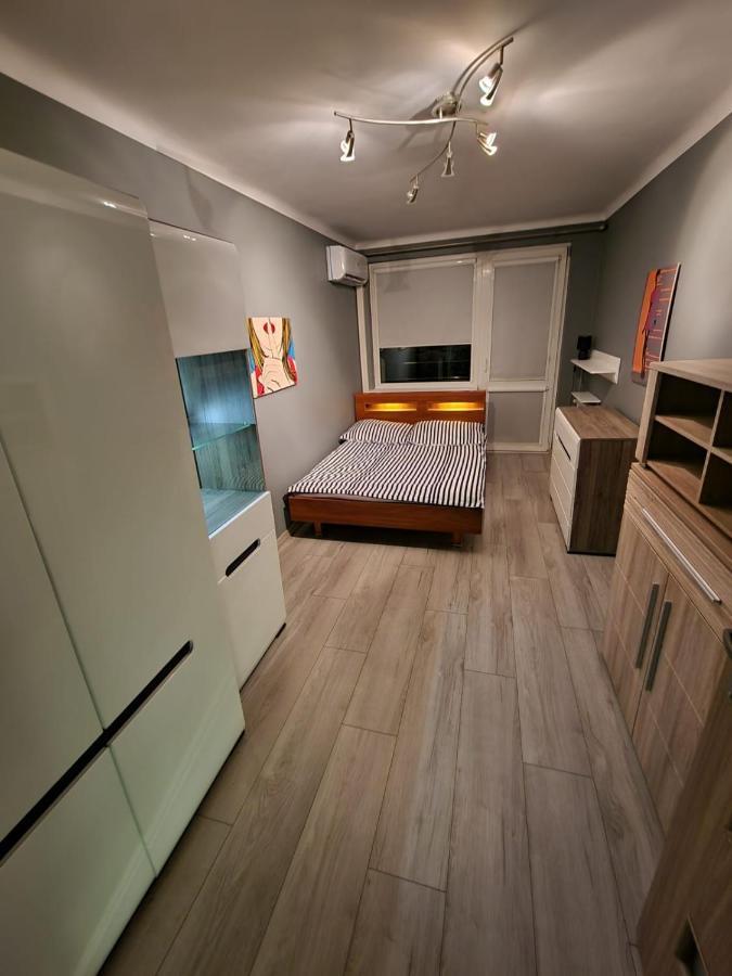 Апартаменты Luxury Aparments Klimatyzacja Z Prywatnym Parkingiem Радом Экстерьер фото